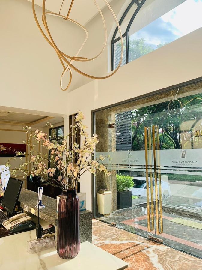 Mansion Park Hotel & Apartment Bien Hoa Exterior photo